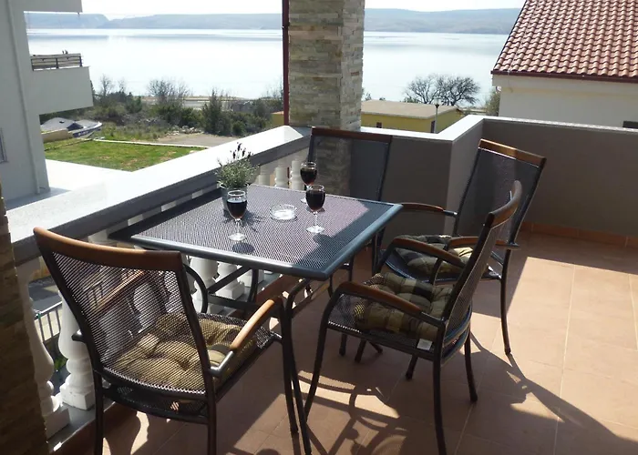 Apartment By The Sea Seline, Paklenica - 25412 Starigrad Paklenica